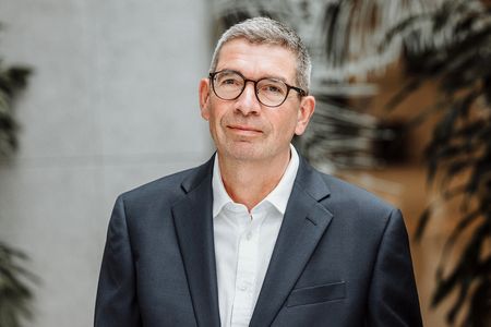 Dr. Andreas Dassen HiSolutions